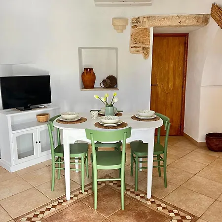 Trullo Tatauan سان ميكيلي سالنتينو